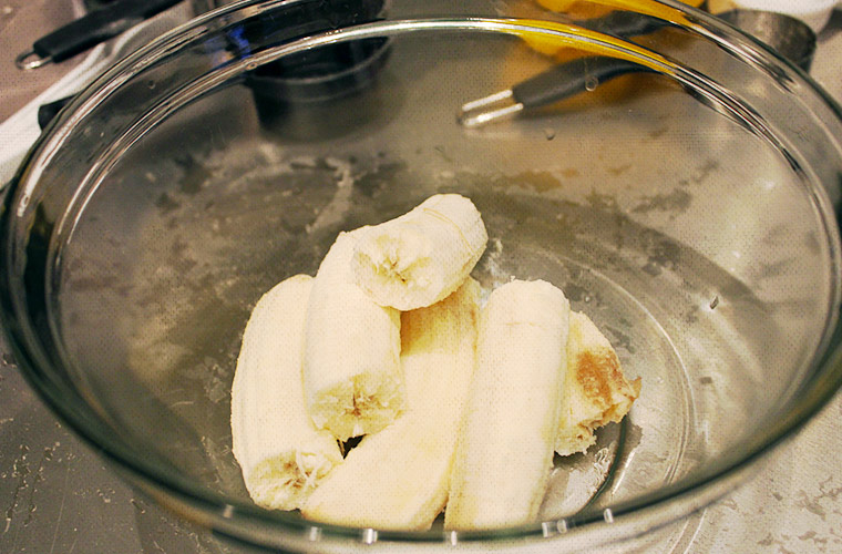 Three very ripe bananas