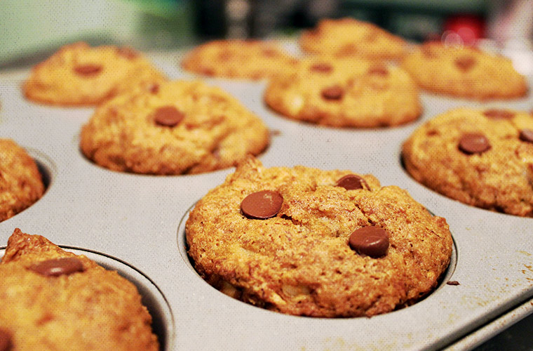 Mmmmmm, nice golden brown banana bread muffins